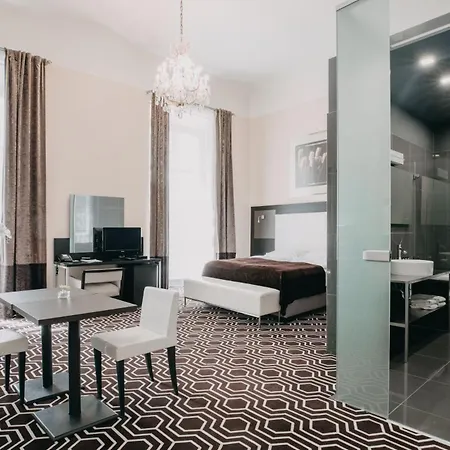 Old Town Square Residence By Emblem-3